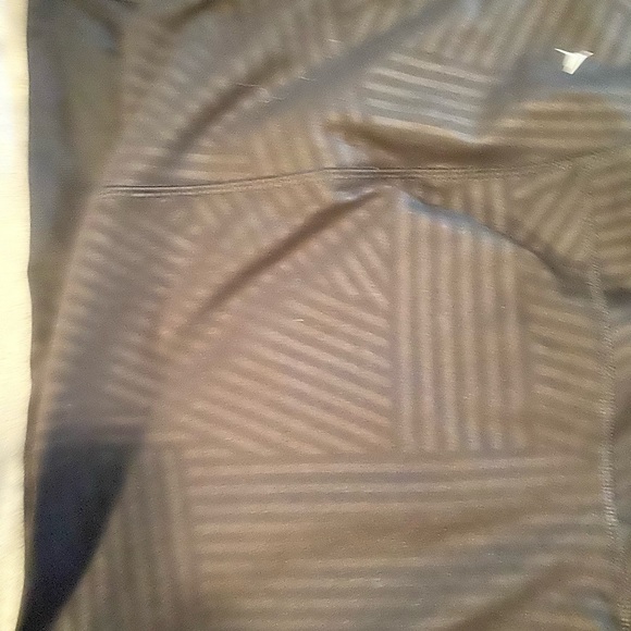 Old Navy High Waisted Leggings - Picture 4 of 4